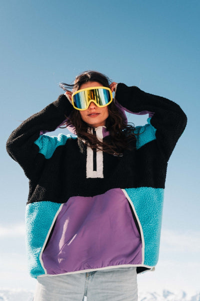 Retro Polar Fleece in Violet Voltage